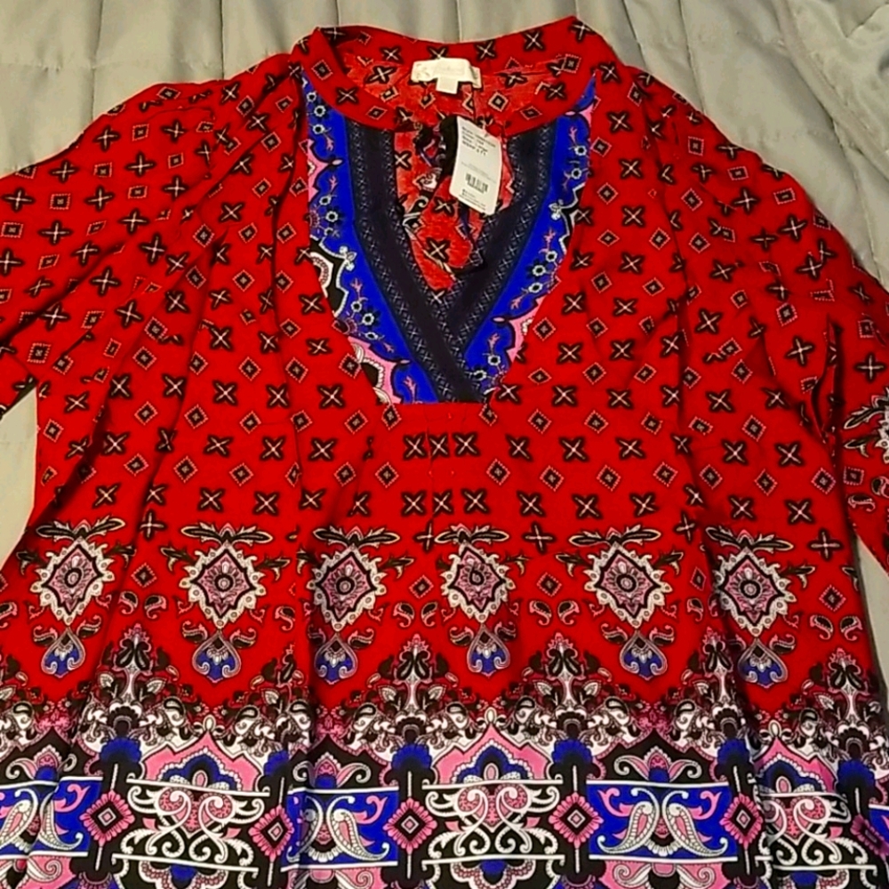 Suzanne Betro Women's long sleeve blouse